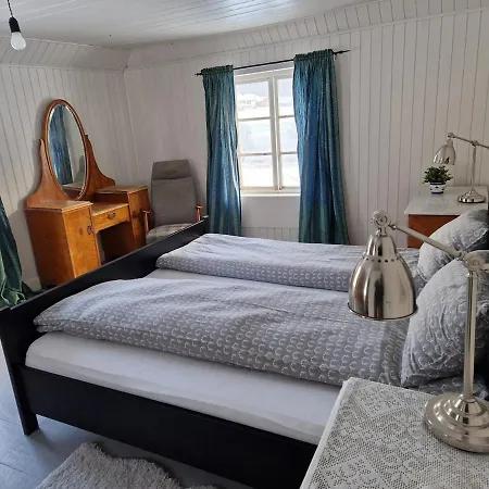 Holiday home Selnestun *