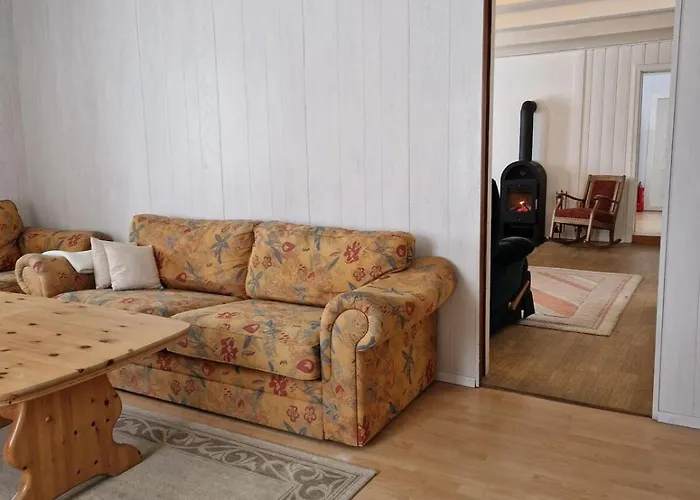 Selnestun Feriehus *